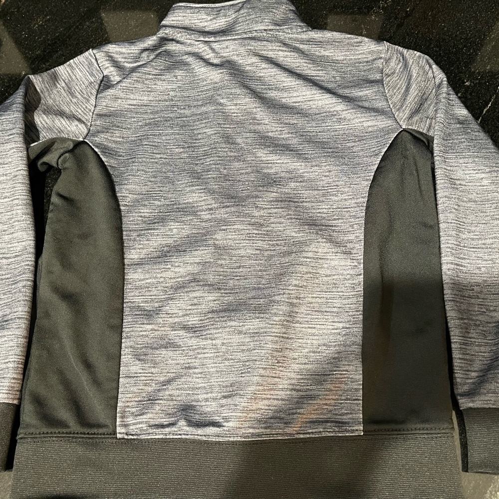 Jordan Air Heather Gray and Black Jacket kids size 4T - Picture 3 of 3